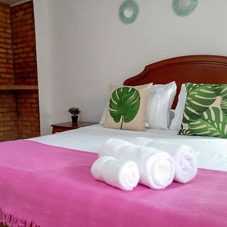 San Jose House Hotell Leticia Eksteriør bilde