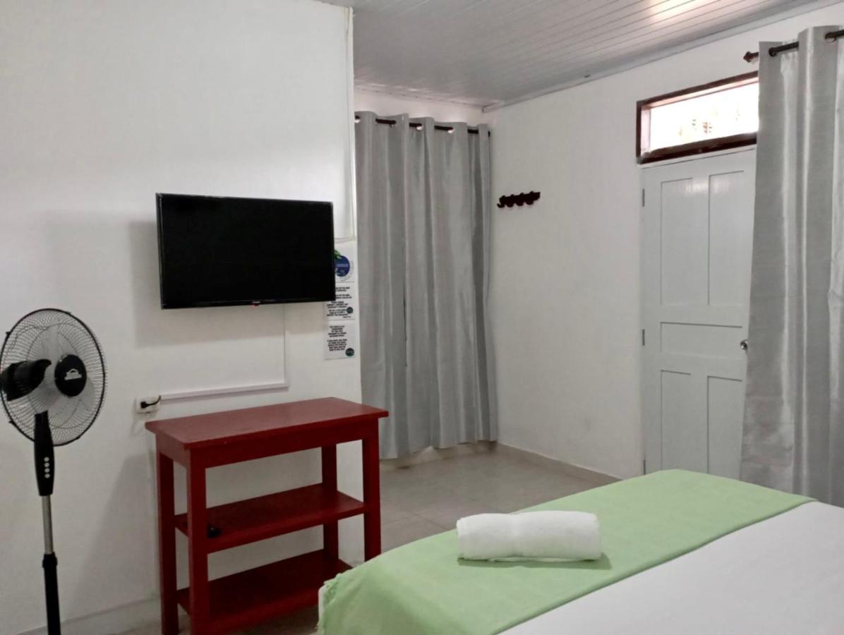 San Jose House Hotell Leticia Eksteriør bilde