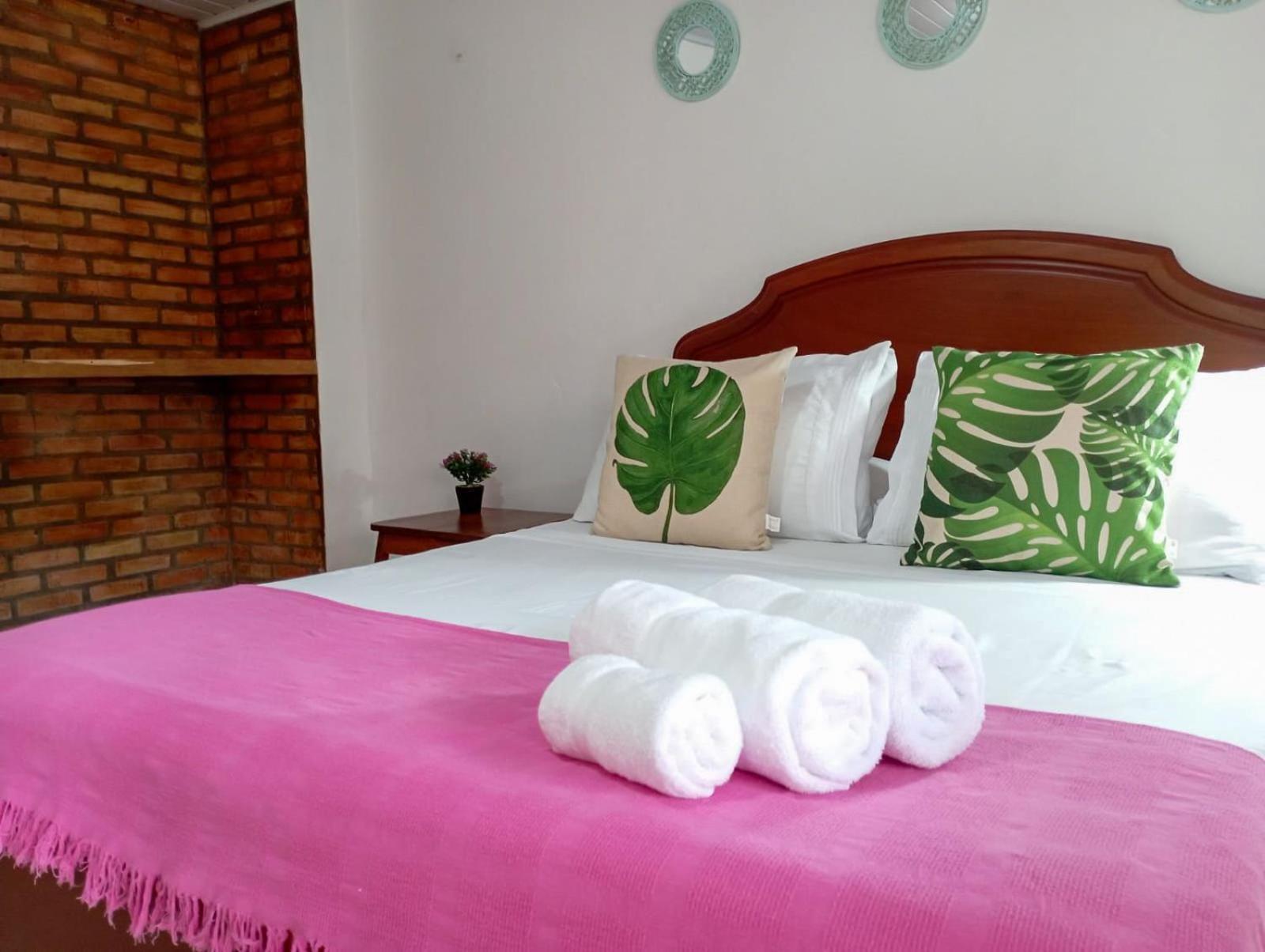 San Jose House Hotell Leticia Eksteriør bilde